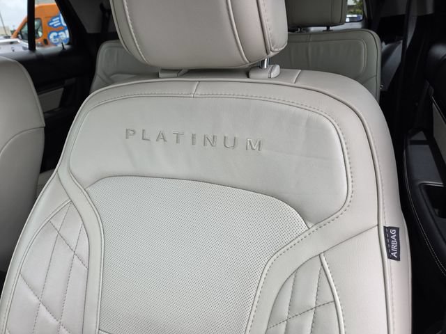 Used 2018 Ford Explorer Platinum AWD/4WD image 16
