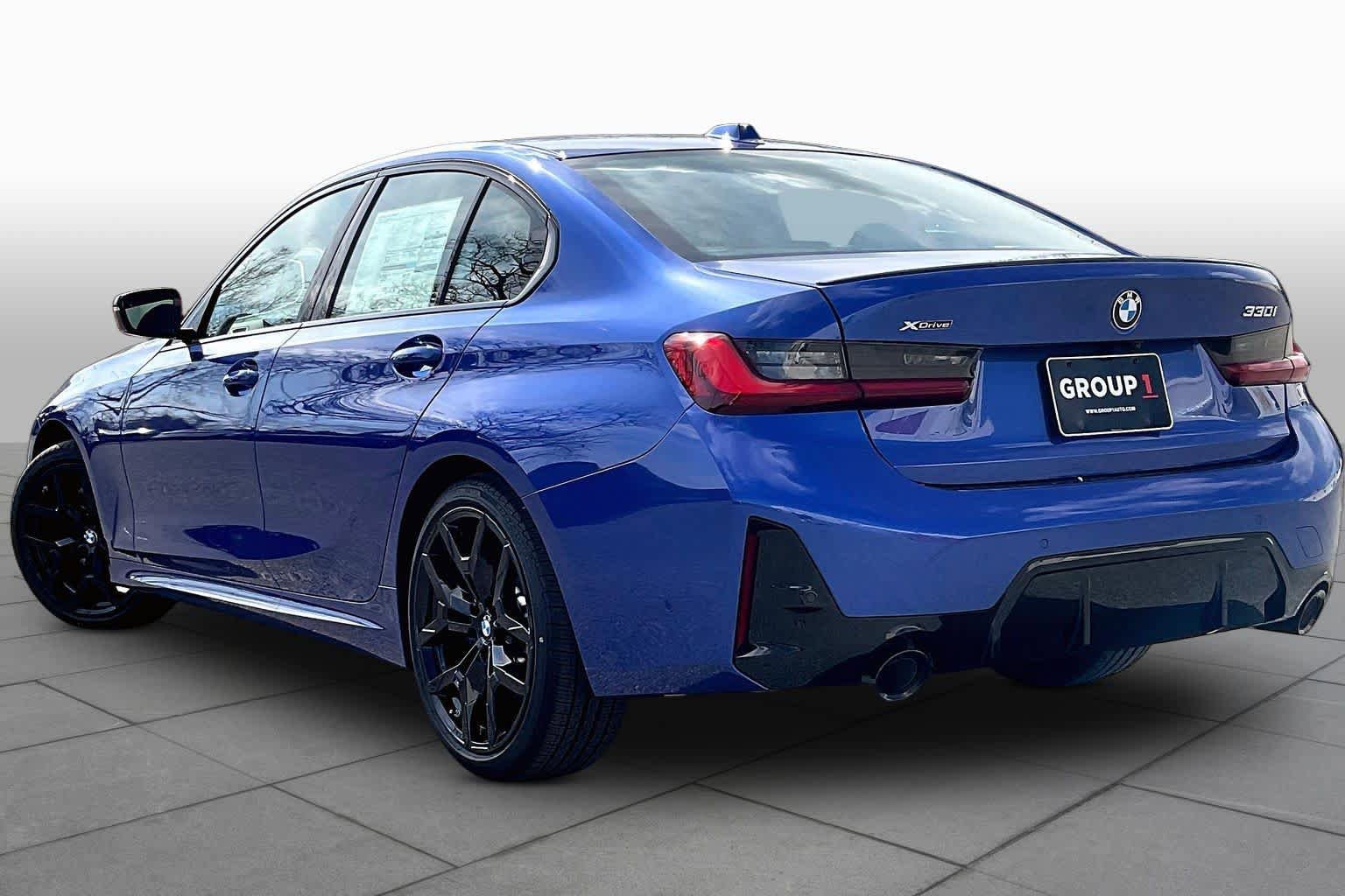 Used 2026 BMW 330i xDrive Sedan w/ M Sport Package AWD/4WD image 12
