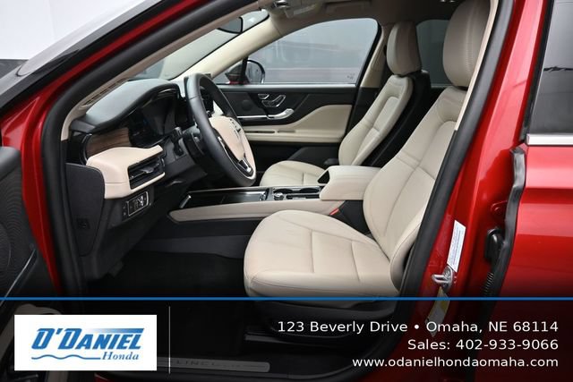 Used 2025 Lincoln Corsair Grand Touring AWD/4WD image 25
