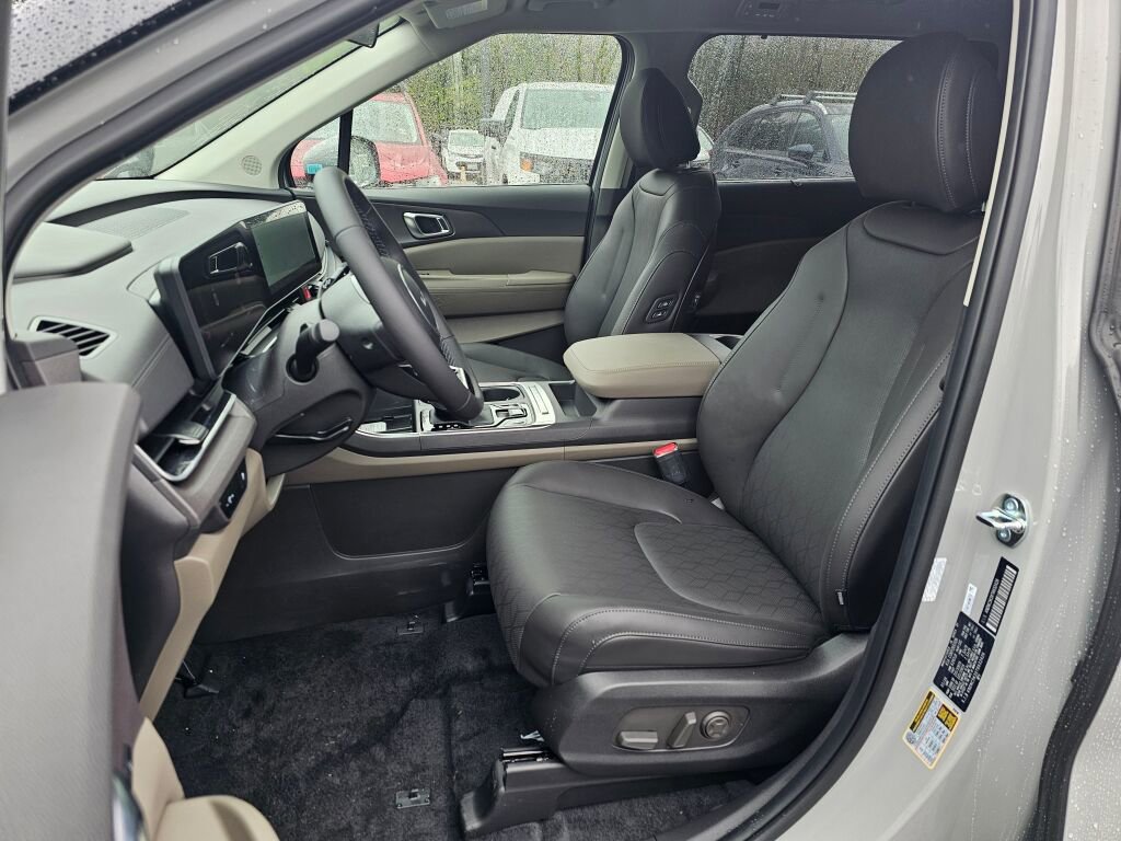 New 2026 Kia Carnival EX image 20