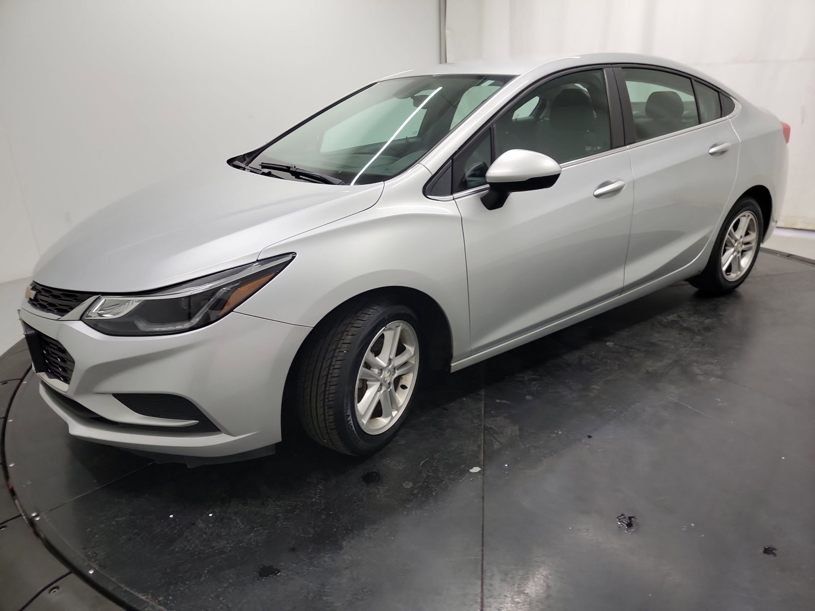 Used 2017 Chevrolet Cruze LT video 3
