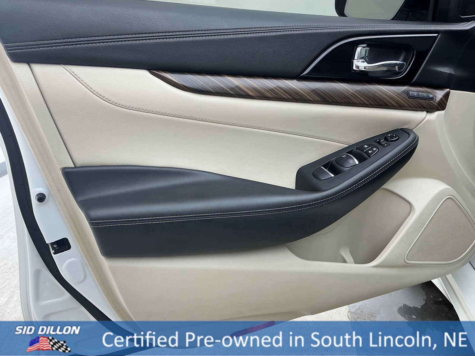 Used 2016 Nissan Maxima Platinum image 15