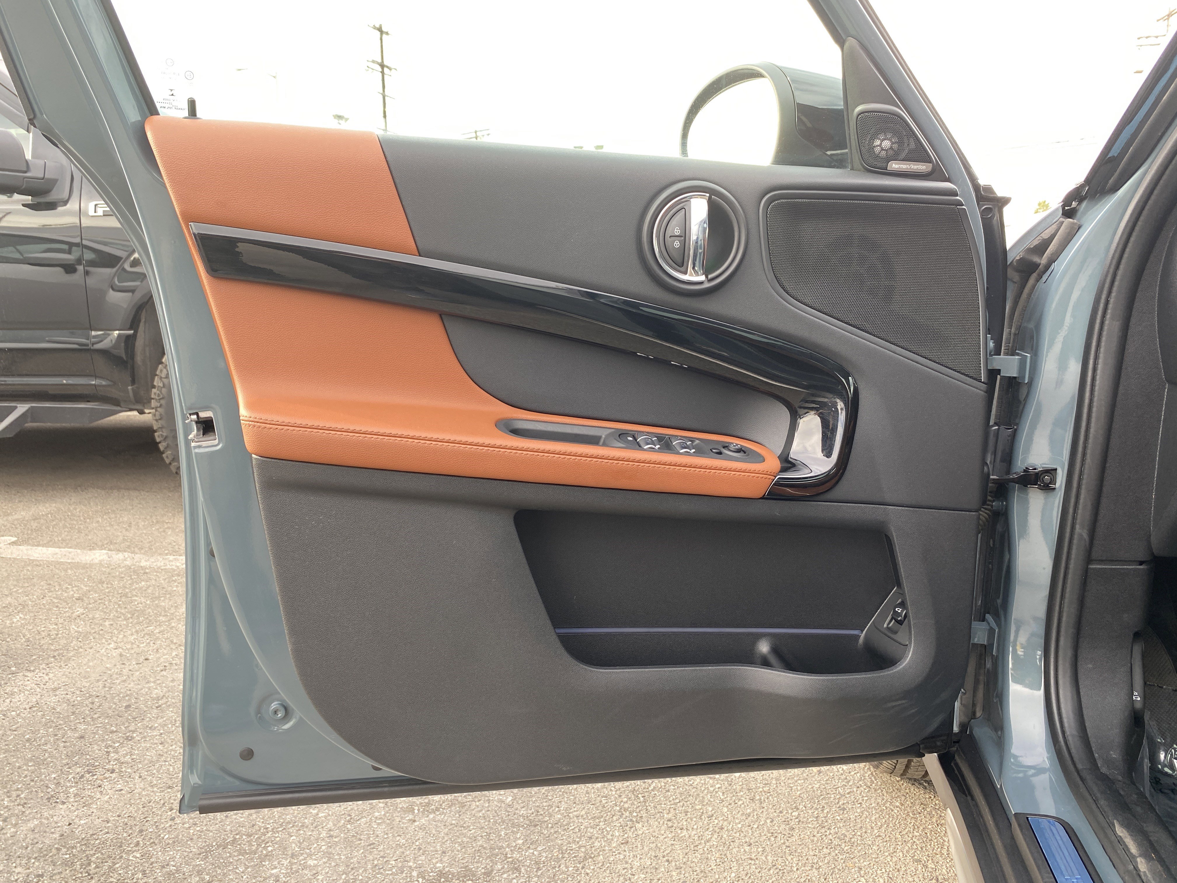 Used 2023 MINI Cooper Countryman S w/ Signature Upholstery Package image 14