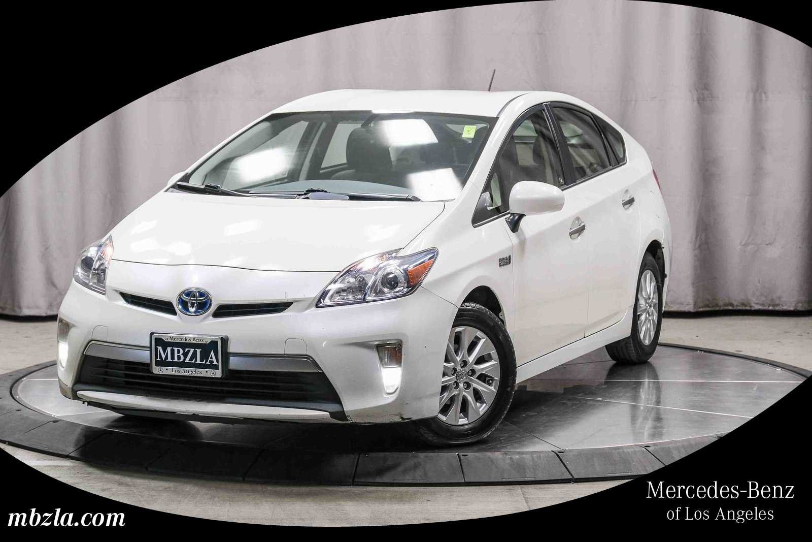 Used 2015 Toyota Prius Prime Plug-In Hybrid image 1