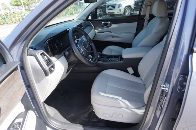 Used 2023 Kia Sorento EX w/ Panoramic Sunroof Package FWD image 19