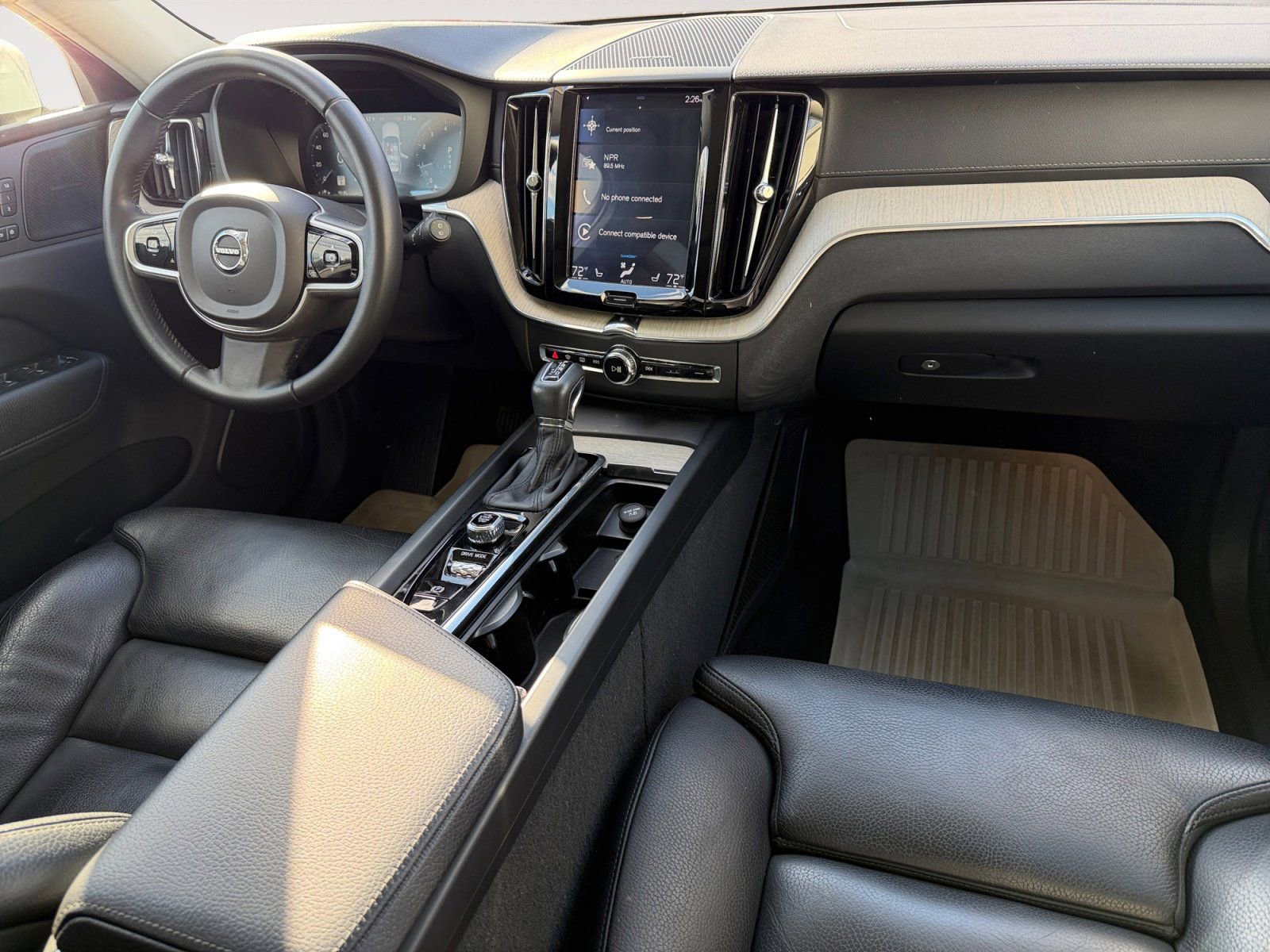 Used 2020 Volvo XC60 T6 Inscription image 10