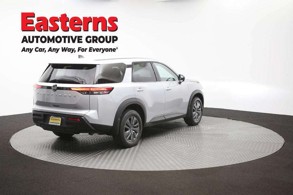 Used 2023 Nissan Pathfinder S AWD/4WD image 40