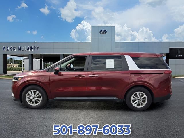 Used 2024 Kia Carnival LX FWD image 2