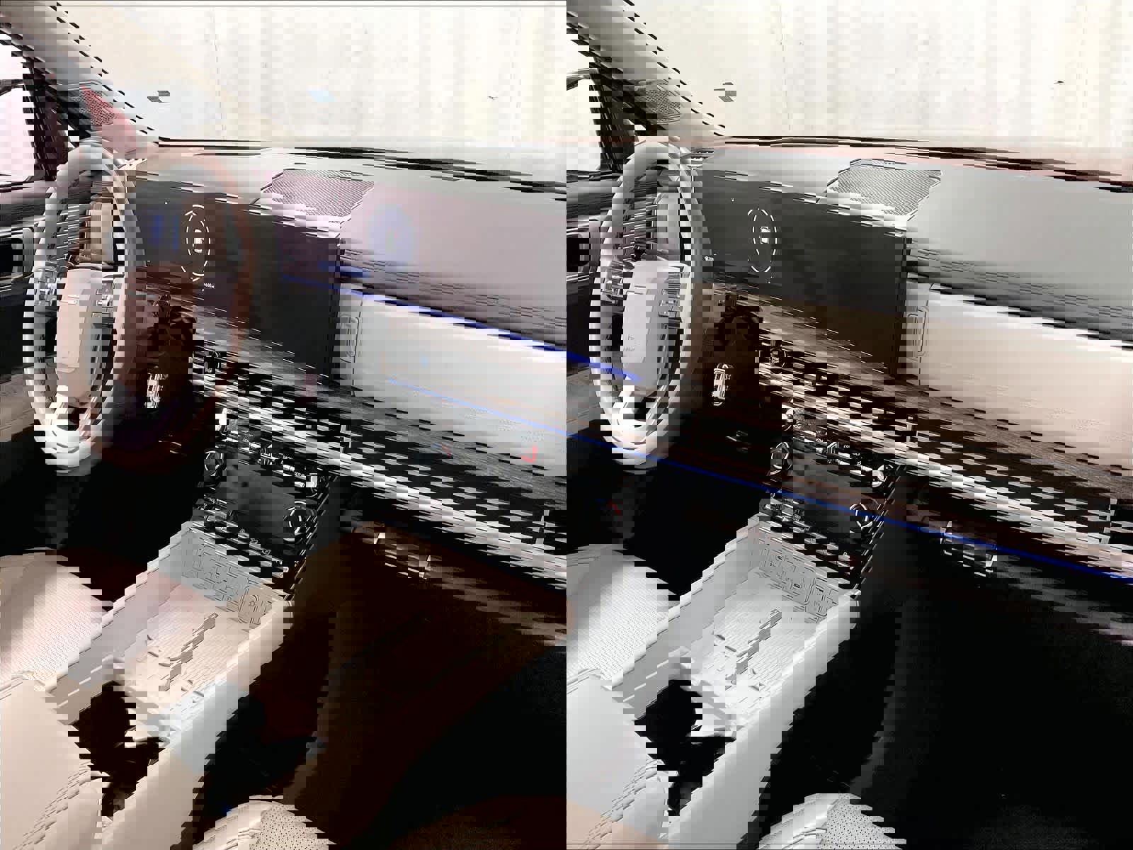 Used 2024 Hyundai Santa Fe Calligraphy image 14