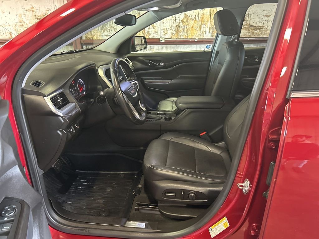 Used 2019 GMC Acadia SLT w/ LPO, Floor Liner Package image 15