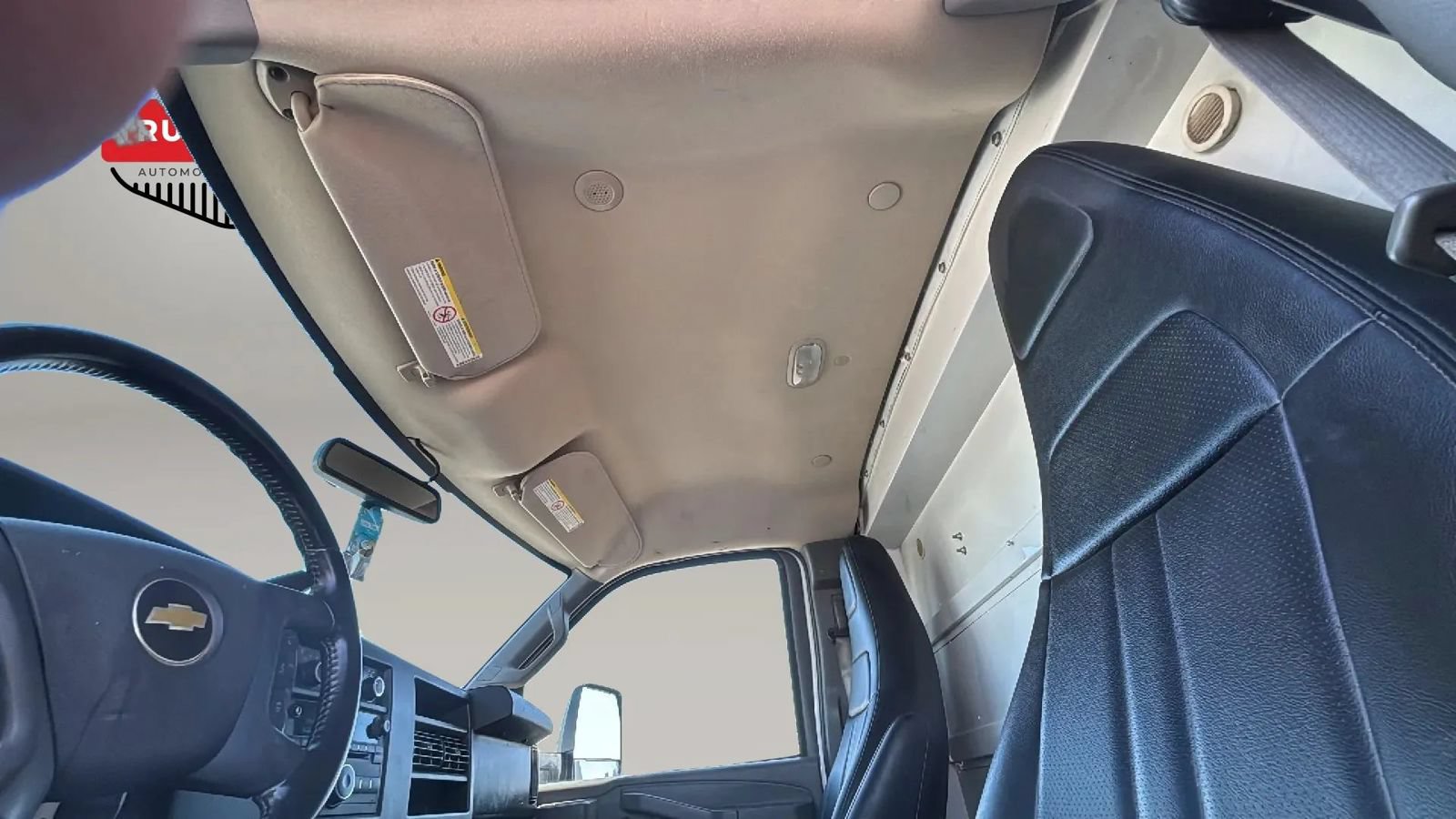 Used 2020 Chevrolet Express 3500 w/ Power Convenience Package RWD image 34
