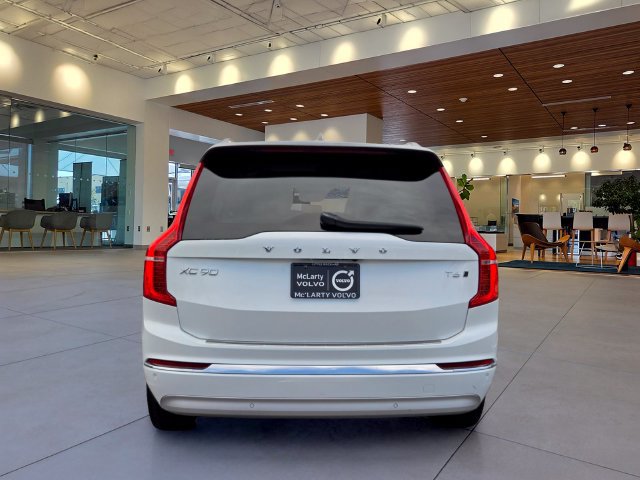 Used 2022 Volvo XC90 T6 Inscription w/ Advanced Package AWD/4WD image 4