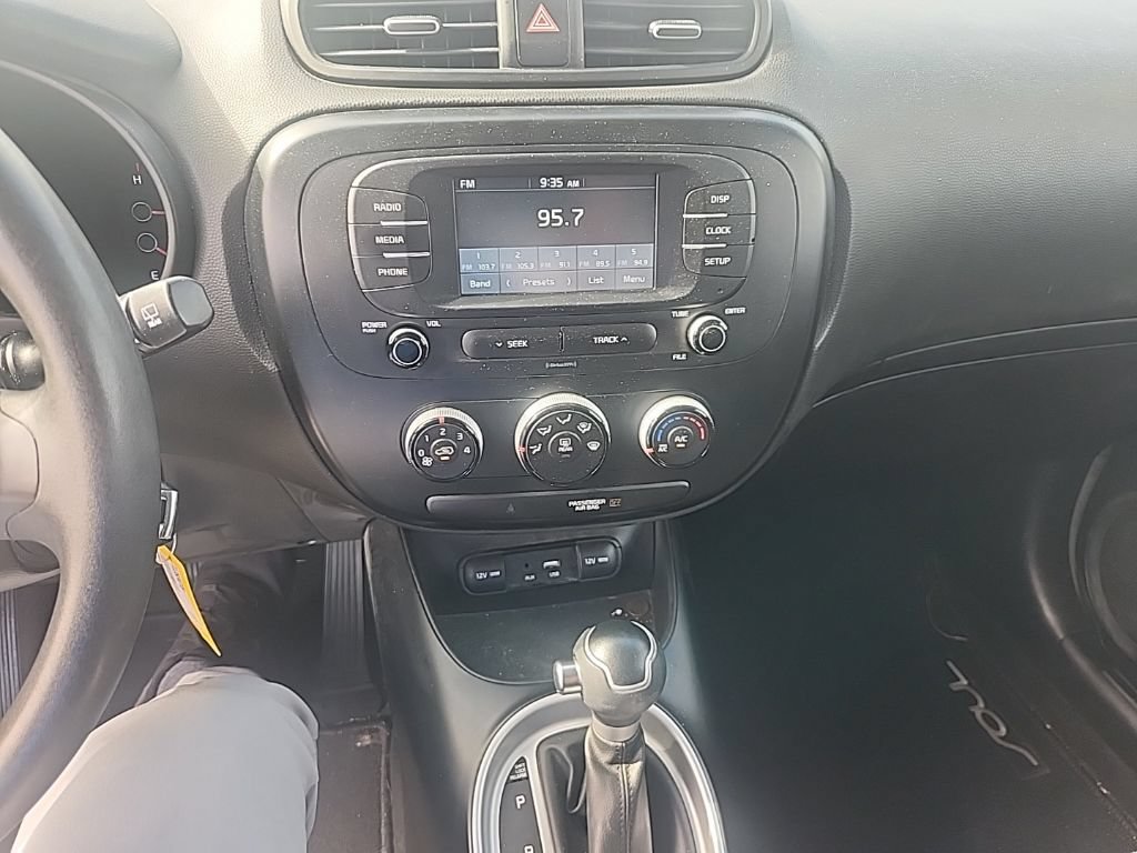 Used 2019 Kia Soul FWD image 24