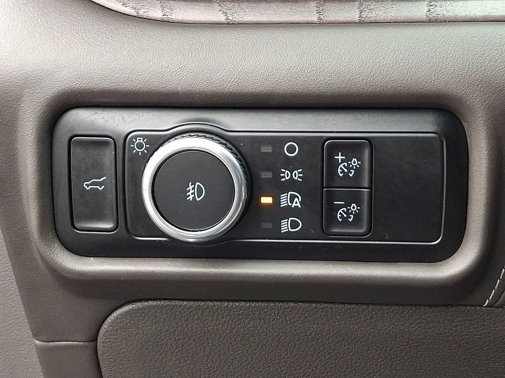 Certified 2023 Ford Explorer Platinum w/ Technology Package image 26