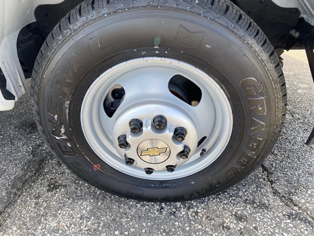 New 2026 Chevrolet Express 3500 w/ Power Convenience Package RWD image 27
