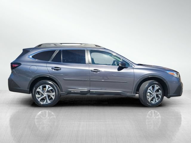 Used 2022 Subaru Outback Limited AWD/4WD image 3