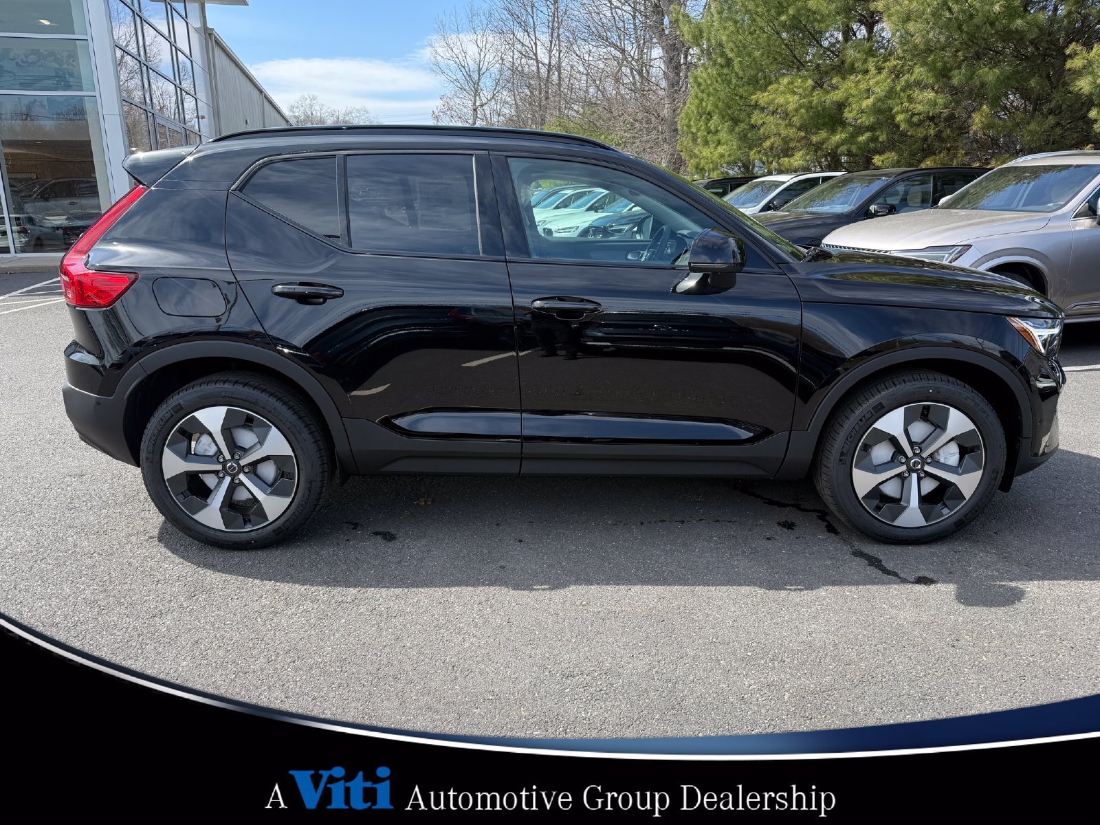 Used 2026 Volvo XC40 B5 Plus w/ Climate Package AWD/4WD image 9