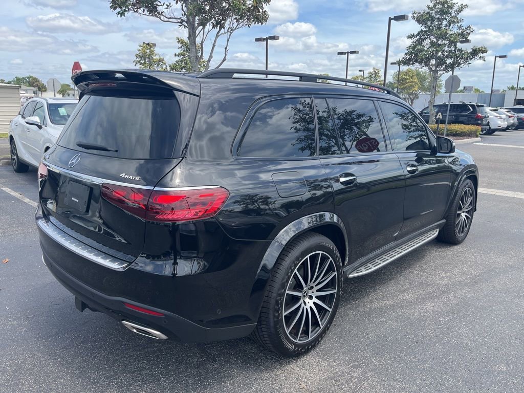 Used 2024 Mercedes-Benz GLS 580 4MATIC image 7