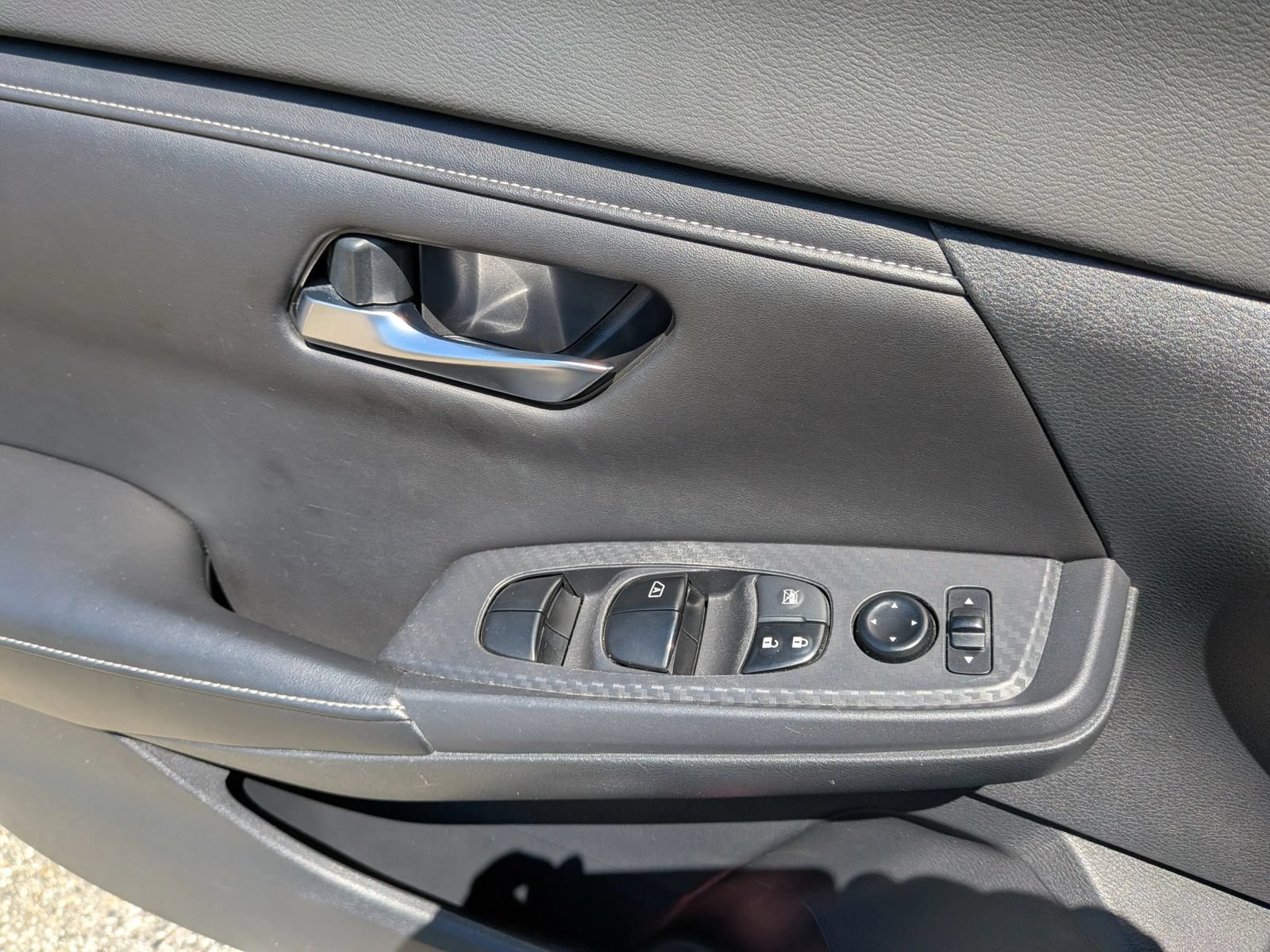 Used 2020 Nissan Sentra SV FWD image 23