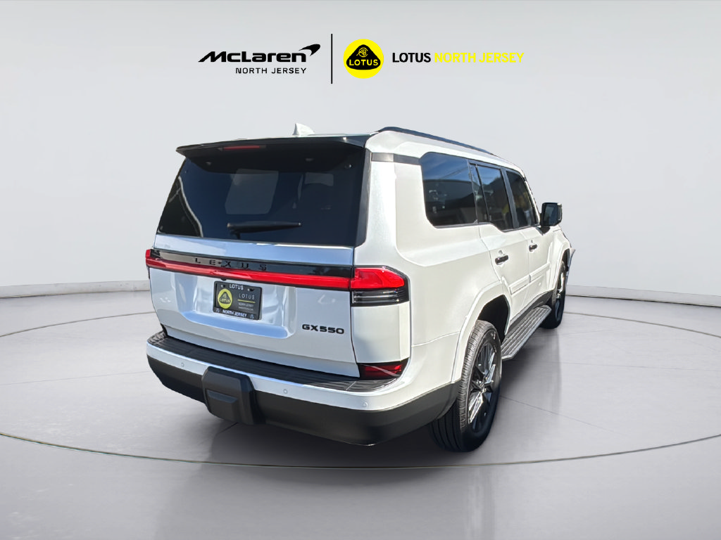 Used 2025 Lexus GX 550 w/ Accessory Package (2T) AWD/4WD image 11