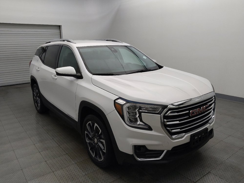 Used 2024 GMC Terrain SLT w/ LPO, Floor Liner Package image 13