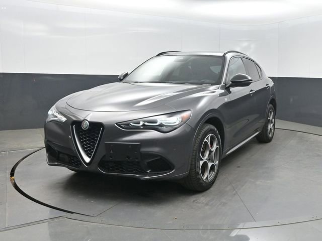 Used 2024 Alfa Romeo Stelvio Ti image 1