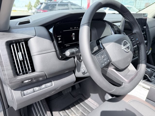 New 2026 Nissan Pathfinder Platinum AWD/4WD image 18