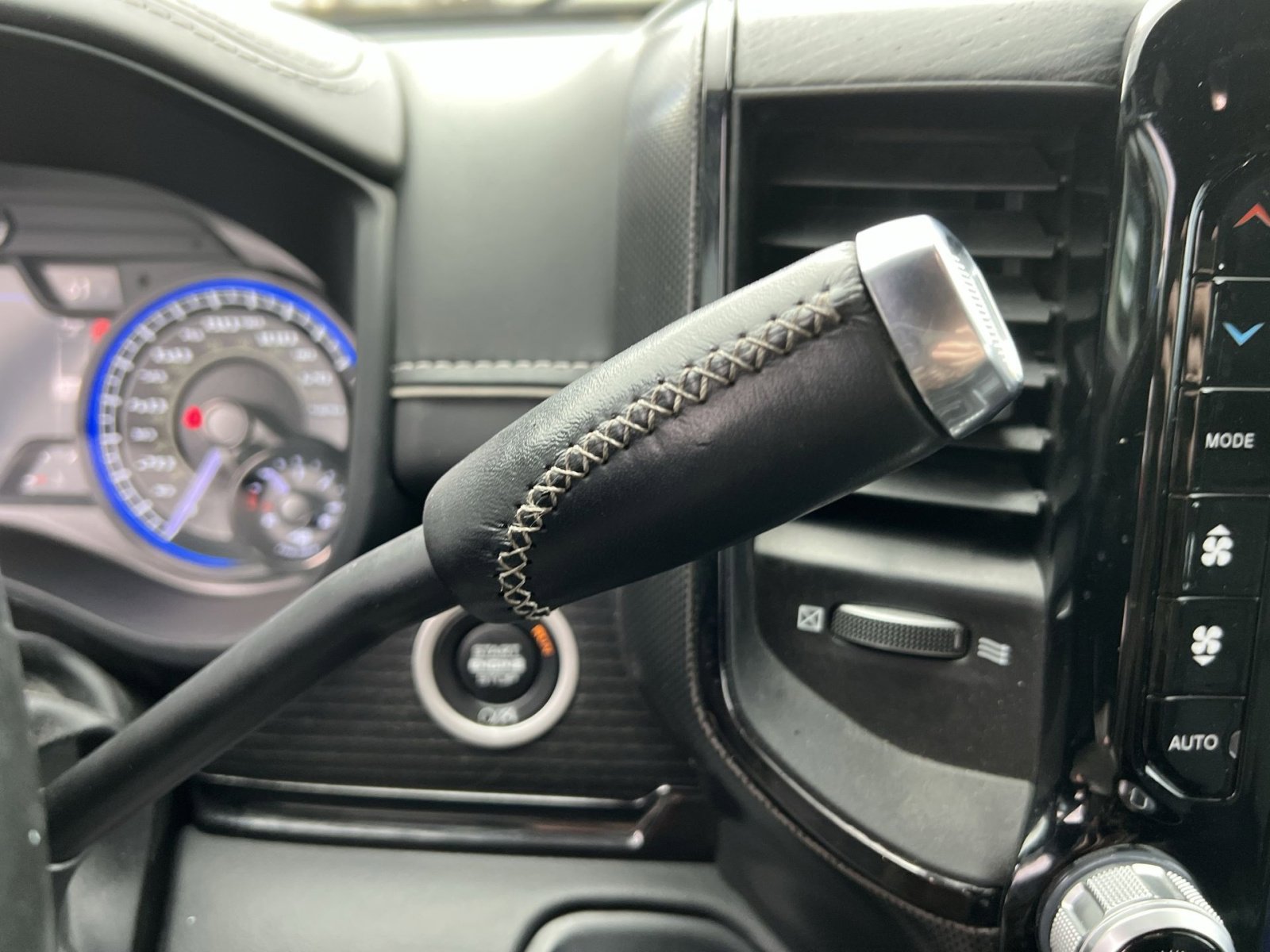 Used 2022 RAM 2500 Limited image 28