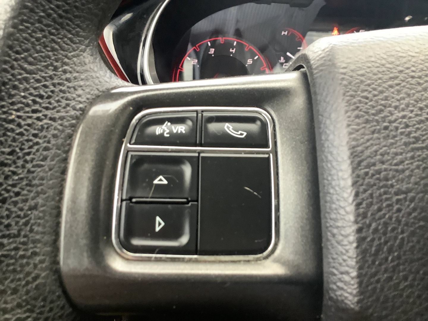 Used 2015 Dodge Dart SXT FWD image 30