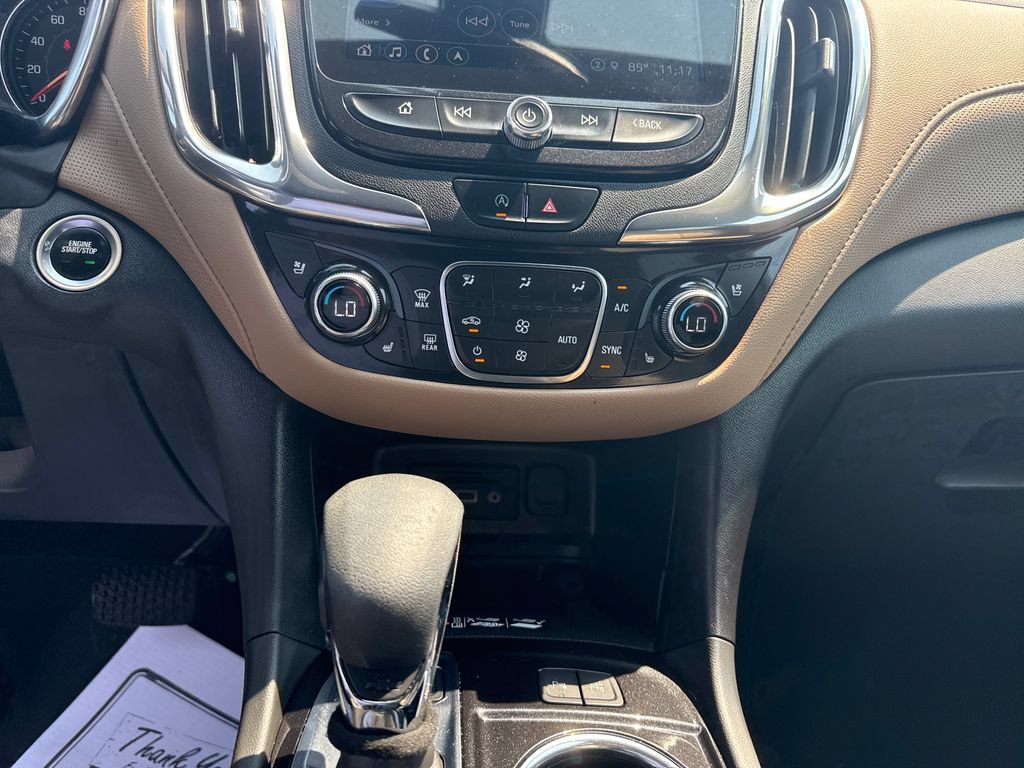 Used 2023 Chevrolet Equinox Premier AWD/4WD image 22