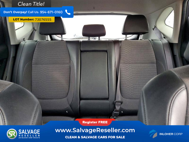 Used 2023 Kia Seltos S w/ Navigation Package FWD image 13