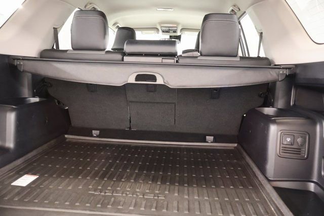 Certified 2024 Toyota 4Runner SR5 Premium image 28