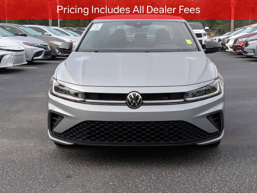 Used 2025 Volkswagen Jetta Sport FWD image 9