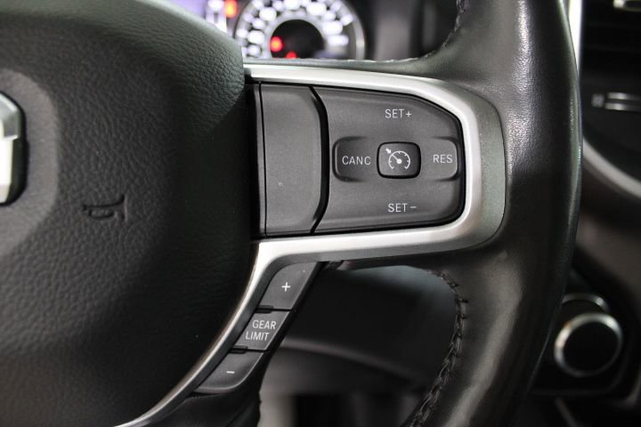 Used 2020 RAM 1500 Big Horn AWD/4WD image 38
