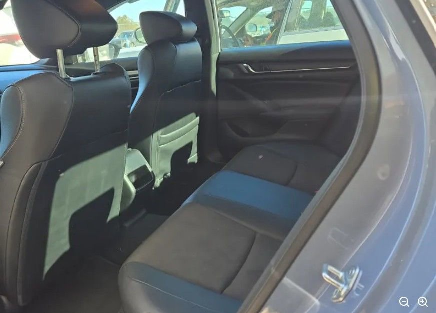 Used 2022 Honda Accord Sport image 8