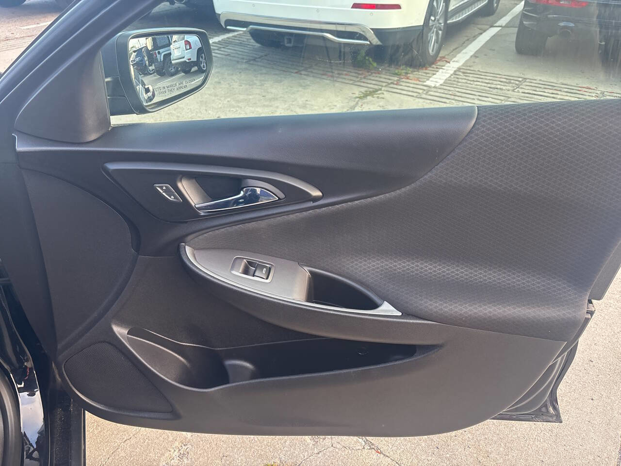 Used 2018 Chevrolet Malibu LS image 28