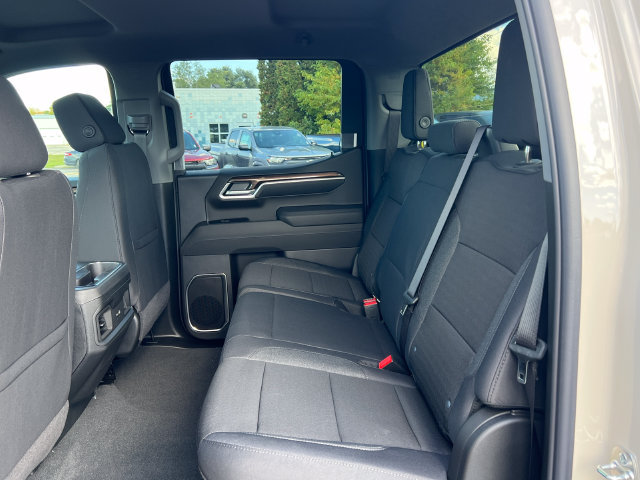 New 2026 Chevrolet Silverado 1500 RST w/ LPO, Dark Essentials Package AWD/4WD image 4