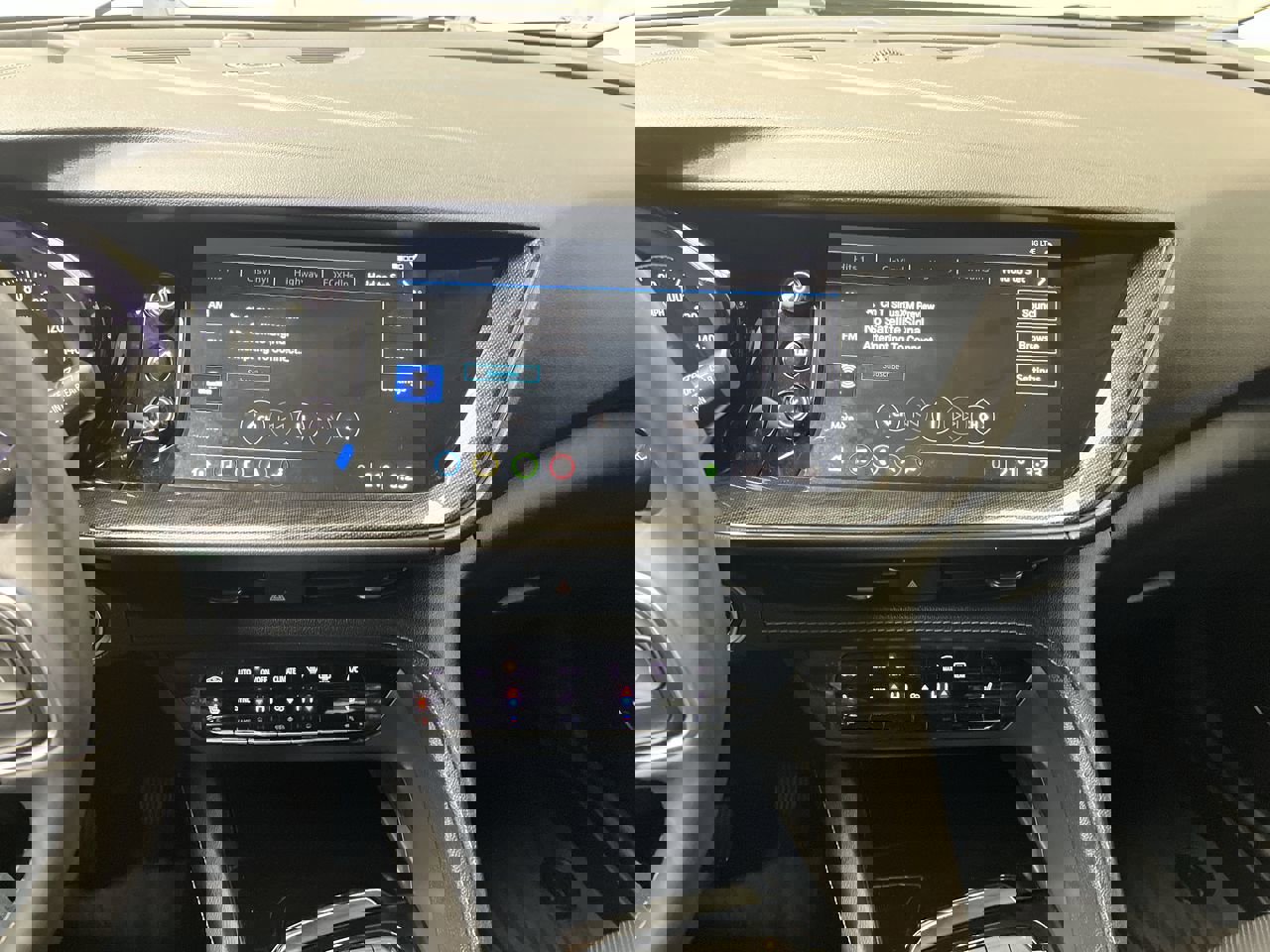 Certified 2022 Buick Envision Essence w/ Technology Package I image 18