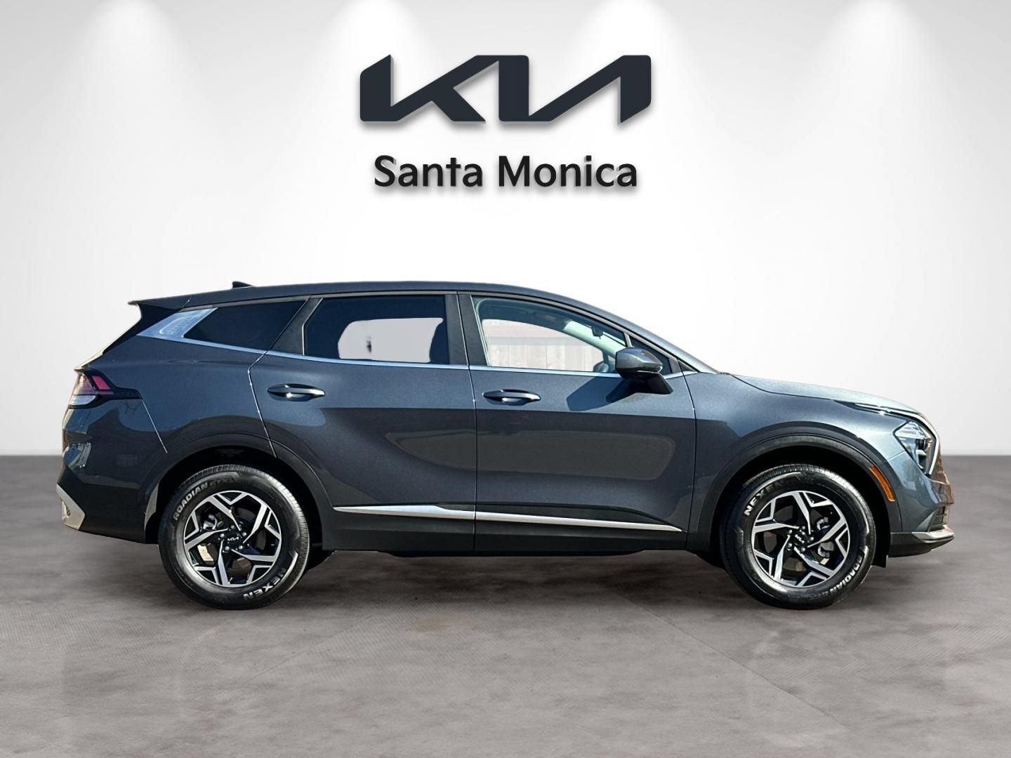 Used 2023 Kia Sportage LX AWD/4WD image 7