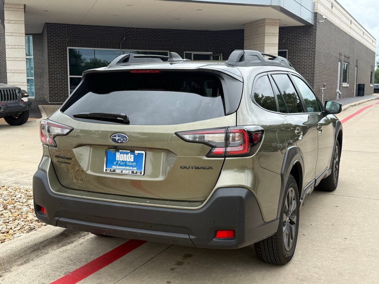 Used 2025 Subaru Outback Onyx Edition AWD/4WD image 6