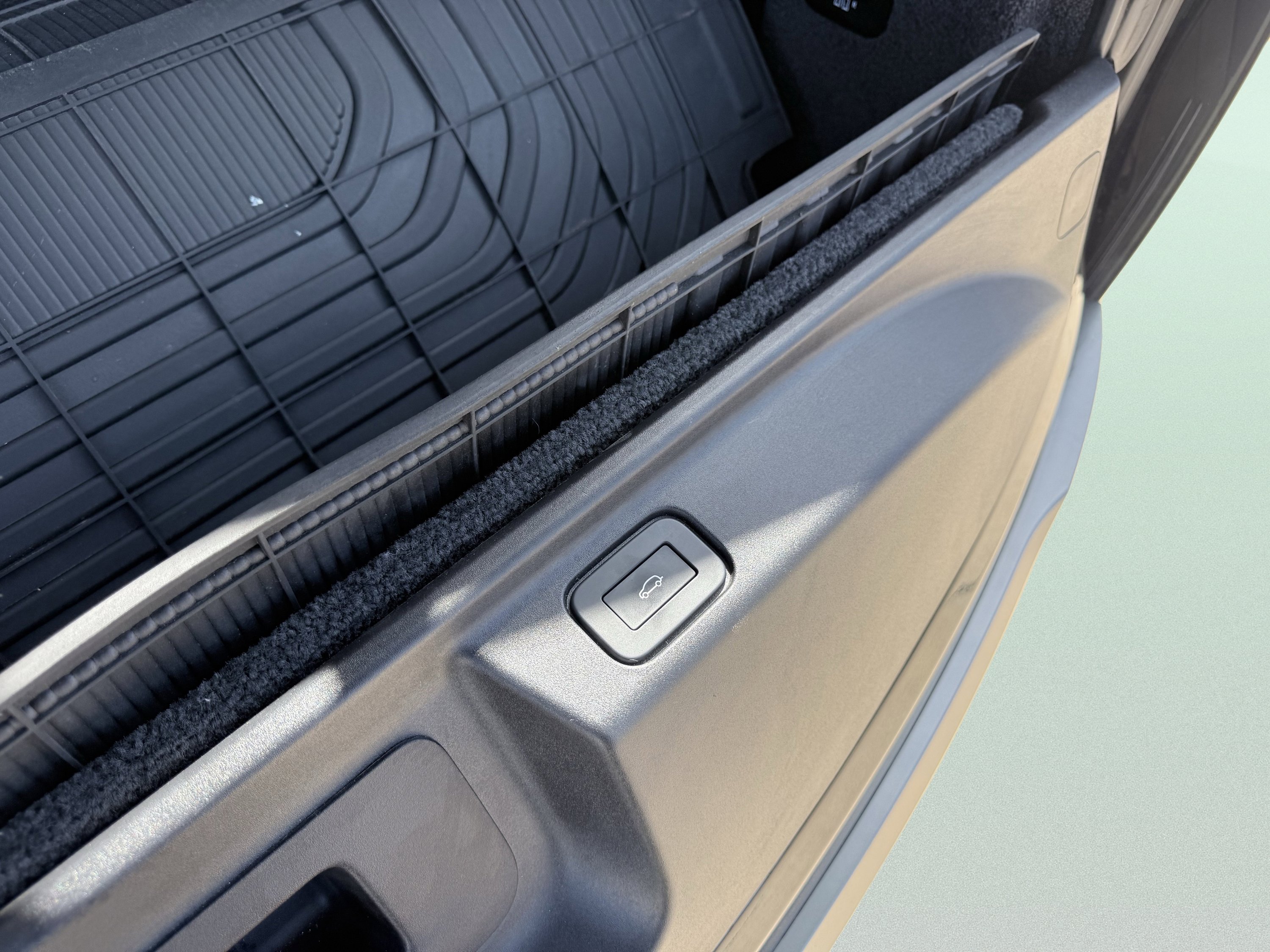 Used 2023 Land Rover Range Rover Long Wheelbase Autobiography image 21