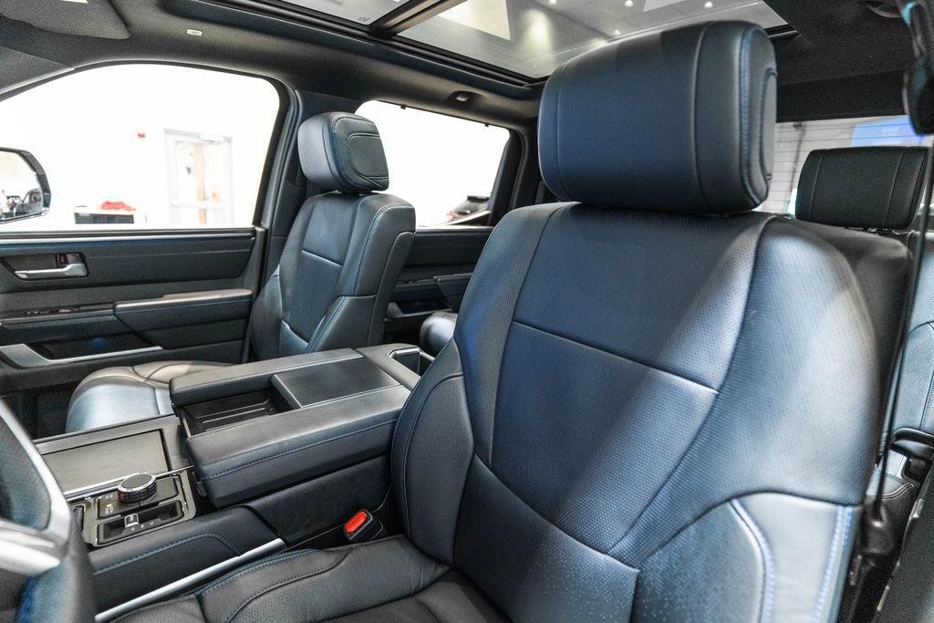 Used 2024 Toyota Tundra Platinum AWD/4WD image 6