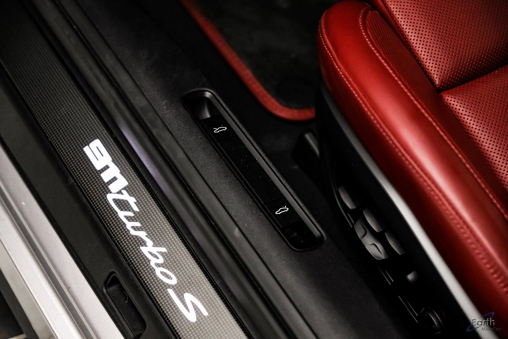 Used 2021 Porsche 911 Turbo S image 45