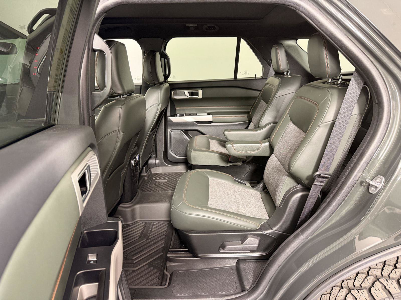 Used 2024 Ford Explorer Timberline w/ Timberline Technology Package AWD/4WD image 15