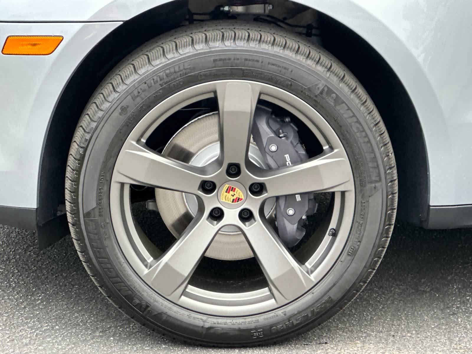 New 2026 Porsche Macan AWD/4WD image 30