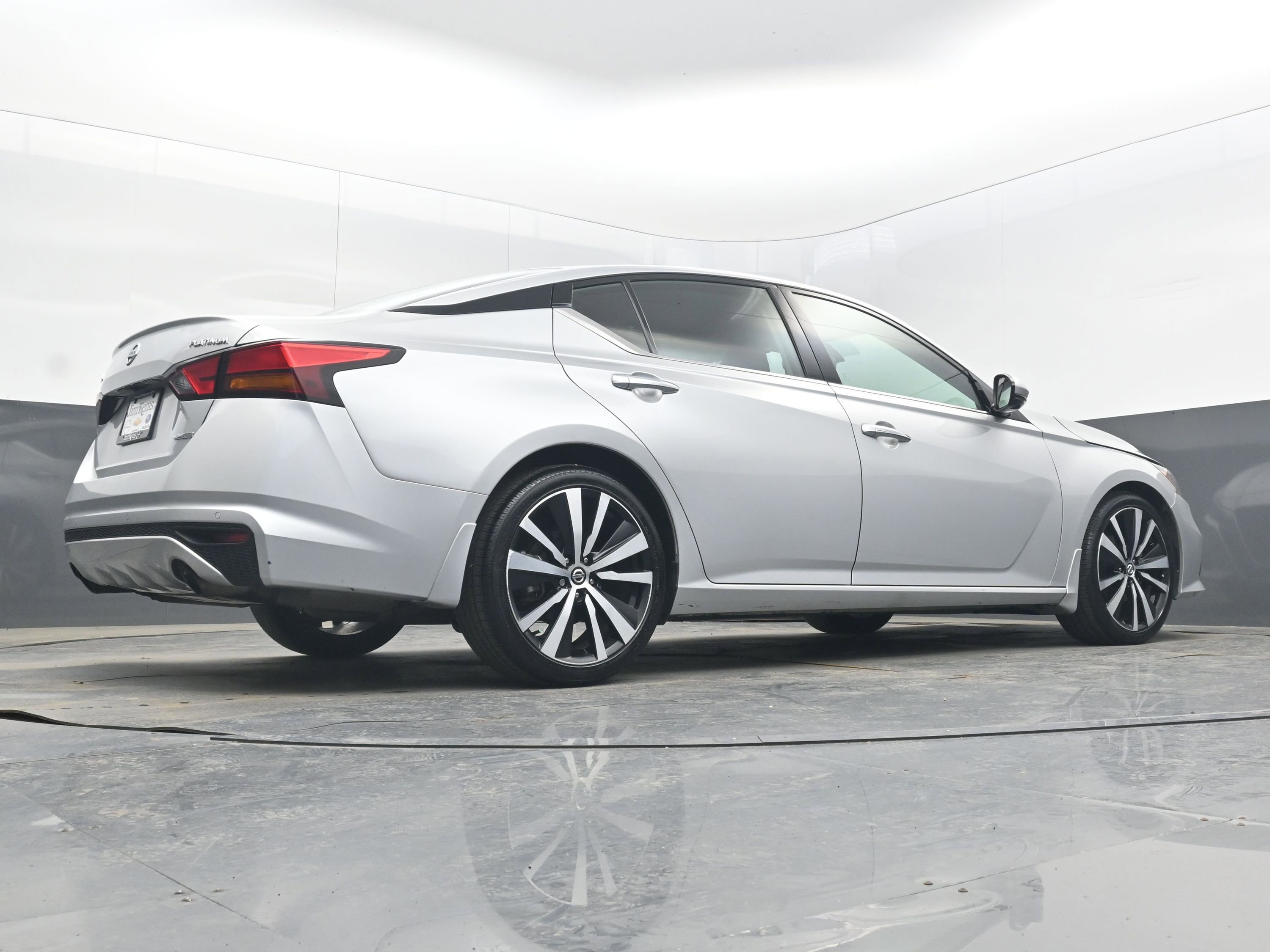 Used 2020 Nissan Altima 2.0 Platinum image 27