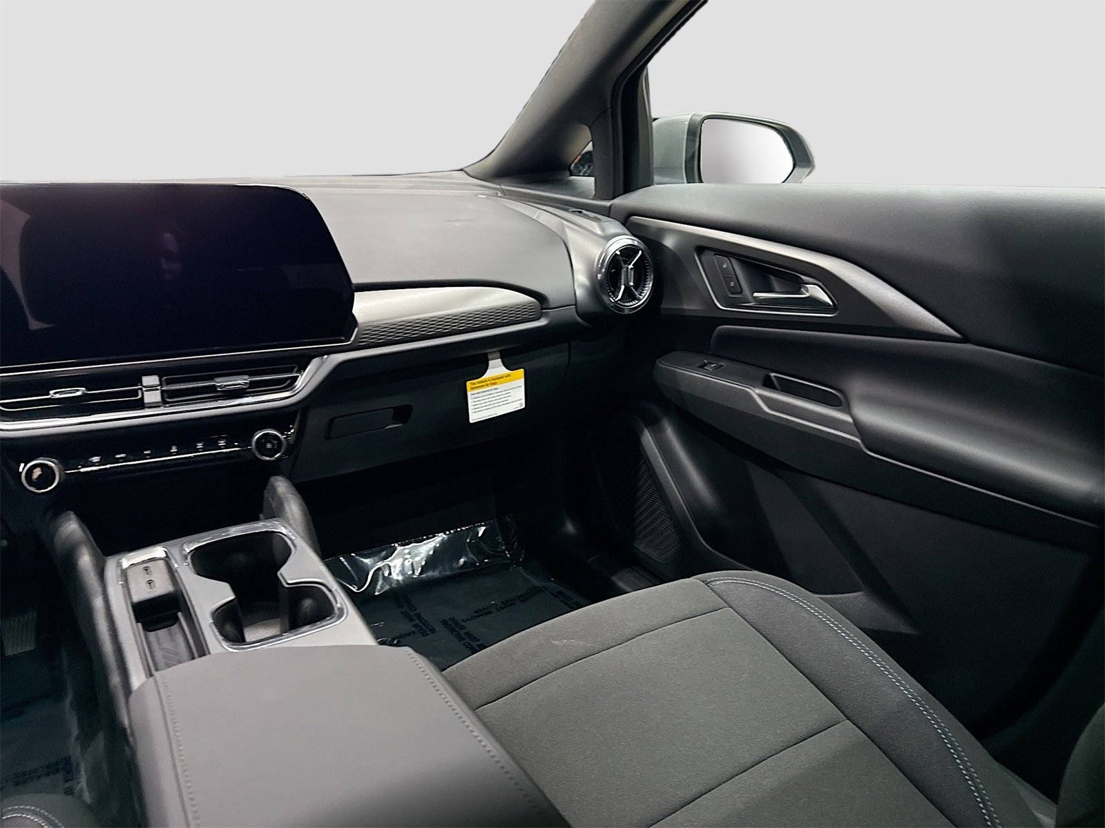 New 2026 Chevrolet Equinox EV LT w/ Comfort Package image 23