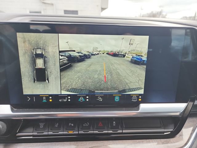 Used 2024 Chevrolet Silverado 3500 LTZ w/ LTZ Convenience Package image 28