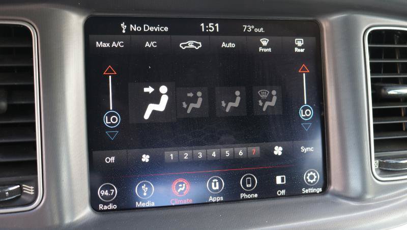 Used 2019 Dodge Charger SXT AWD/4WD image 15