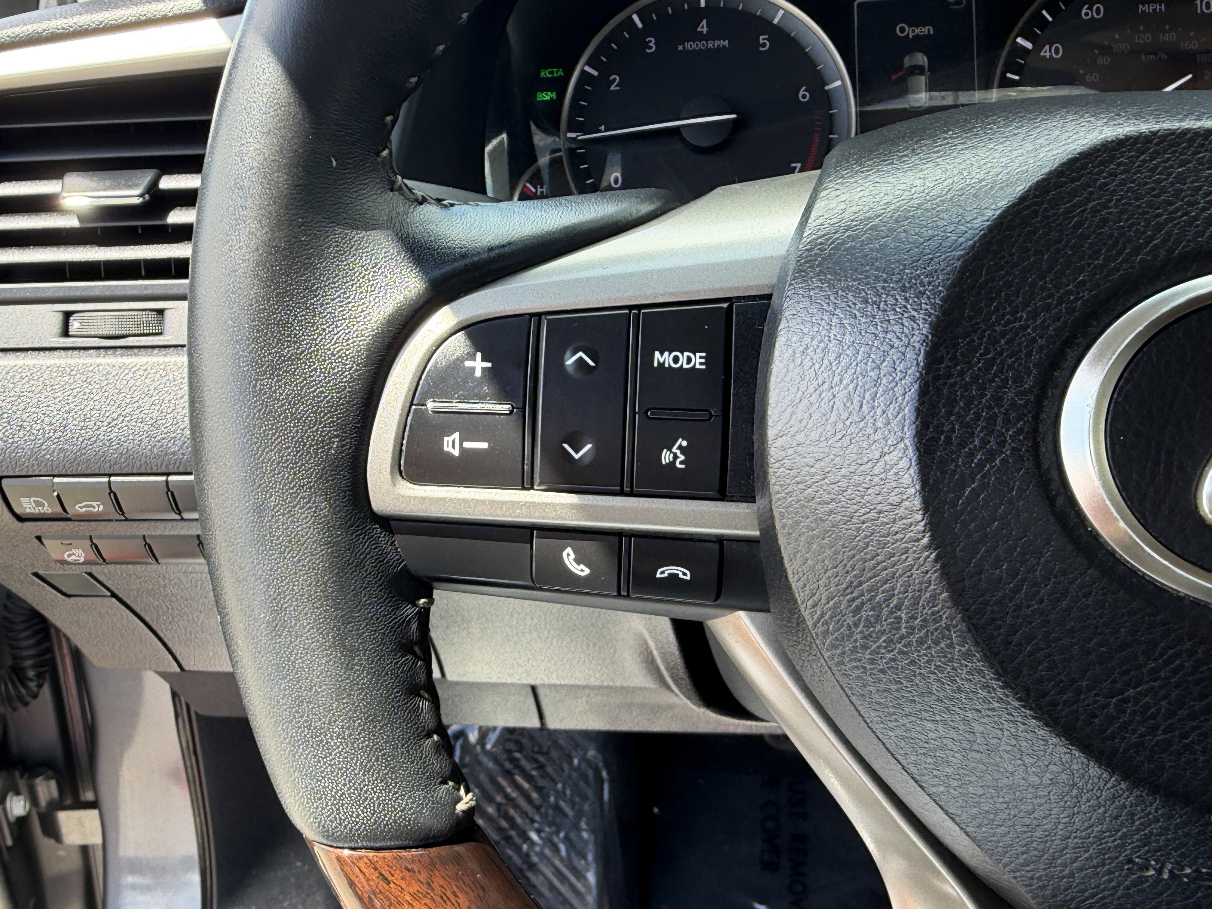 Used 2017 Lexus RX 350 FWD w/ Premium Package image 25